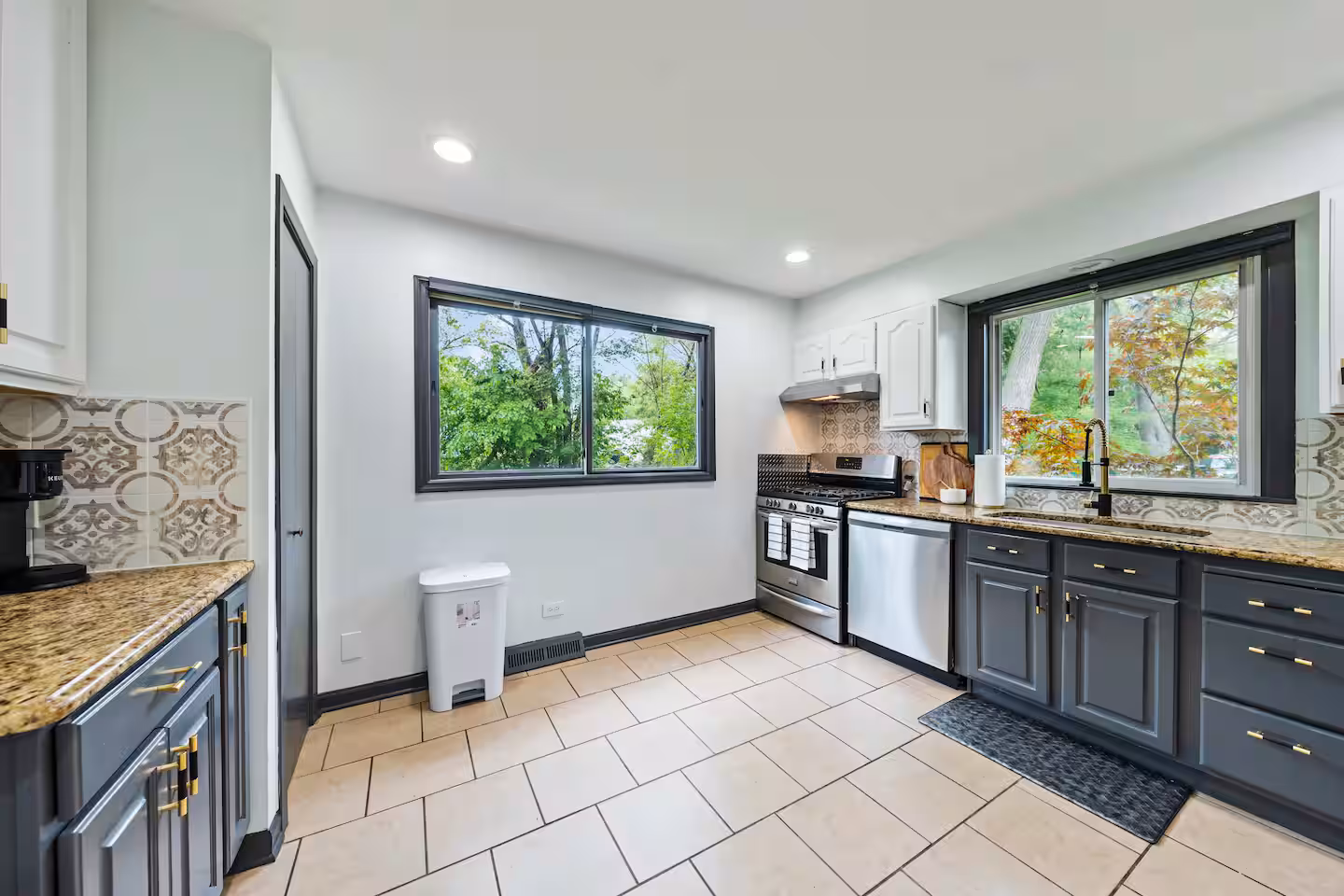 Manor Creek Property gallery image