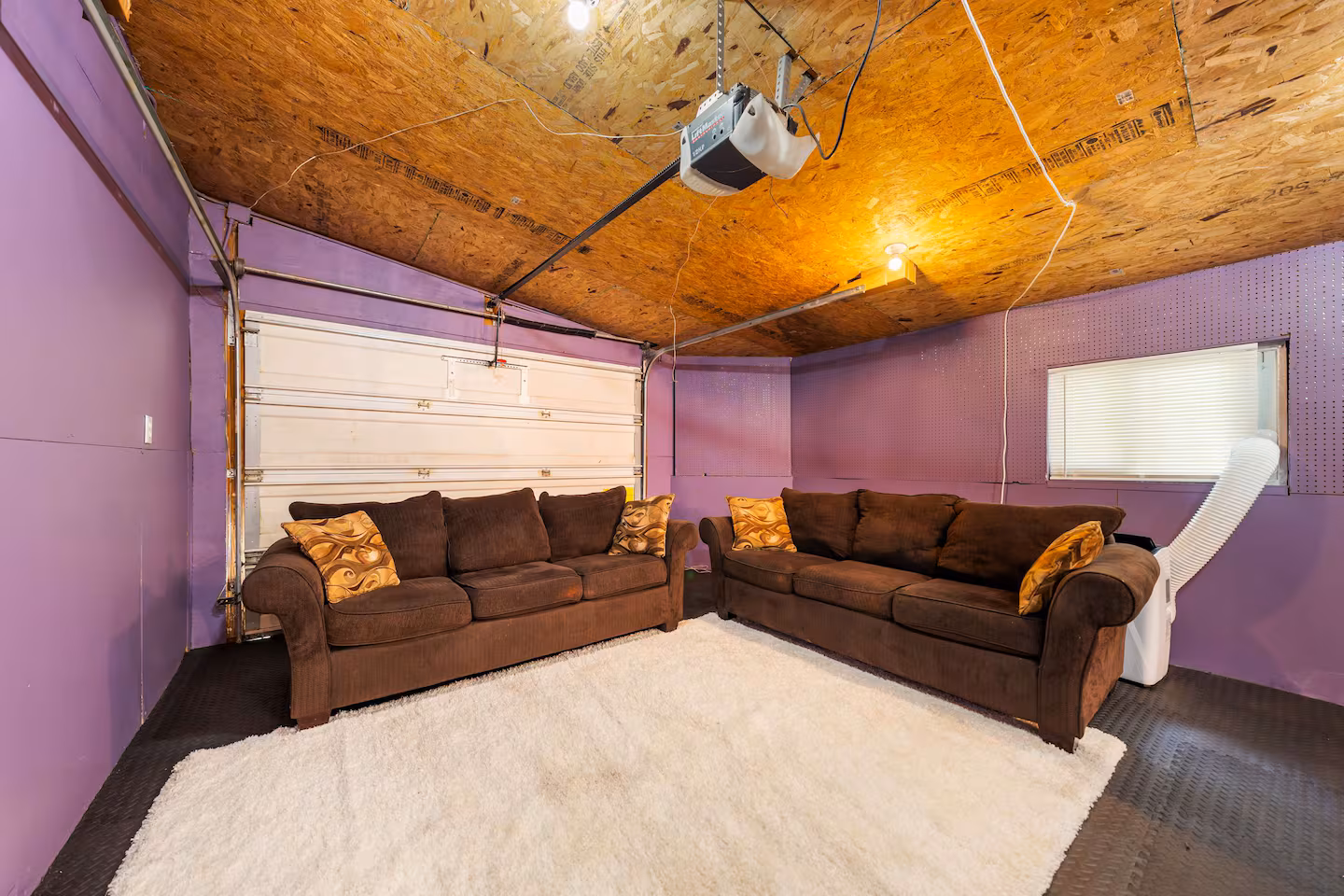 Manor Creek Property gallery image