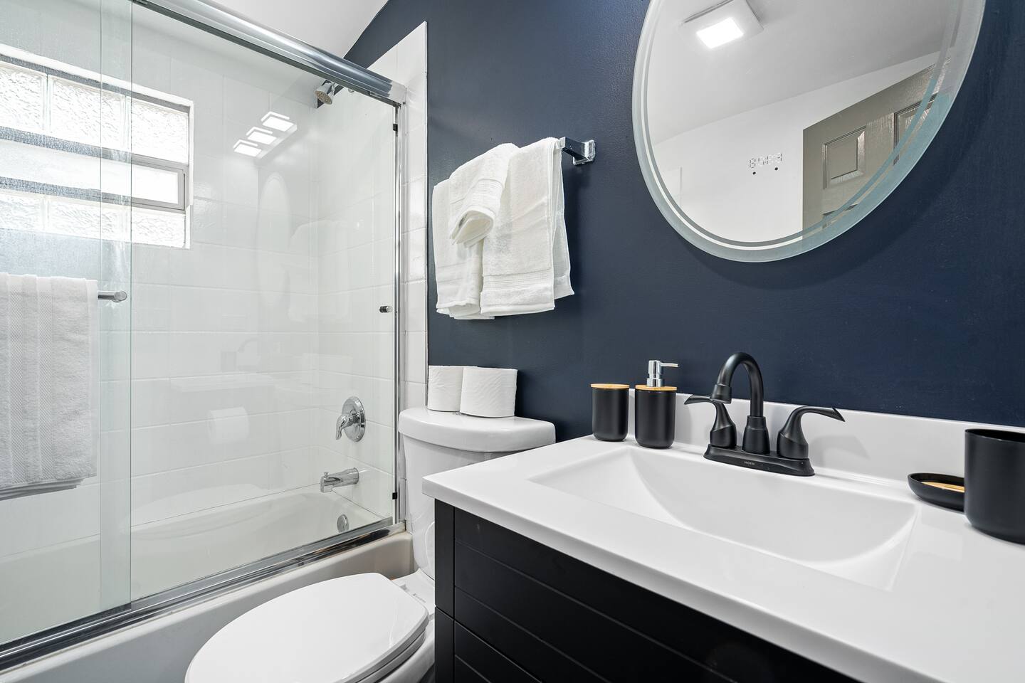 Great Lake Naval Base Property gallery image