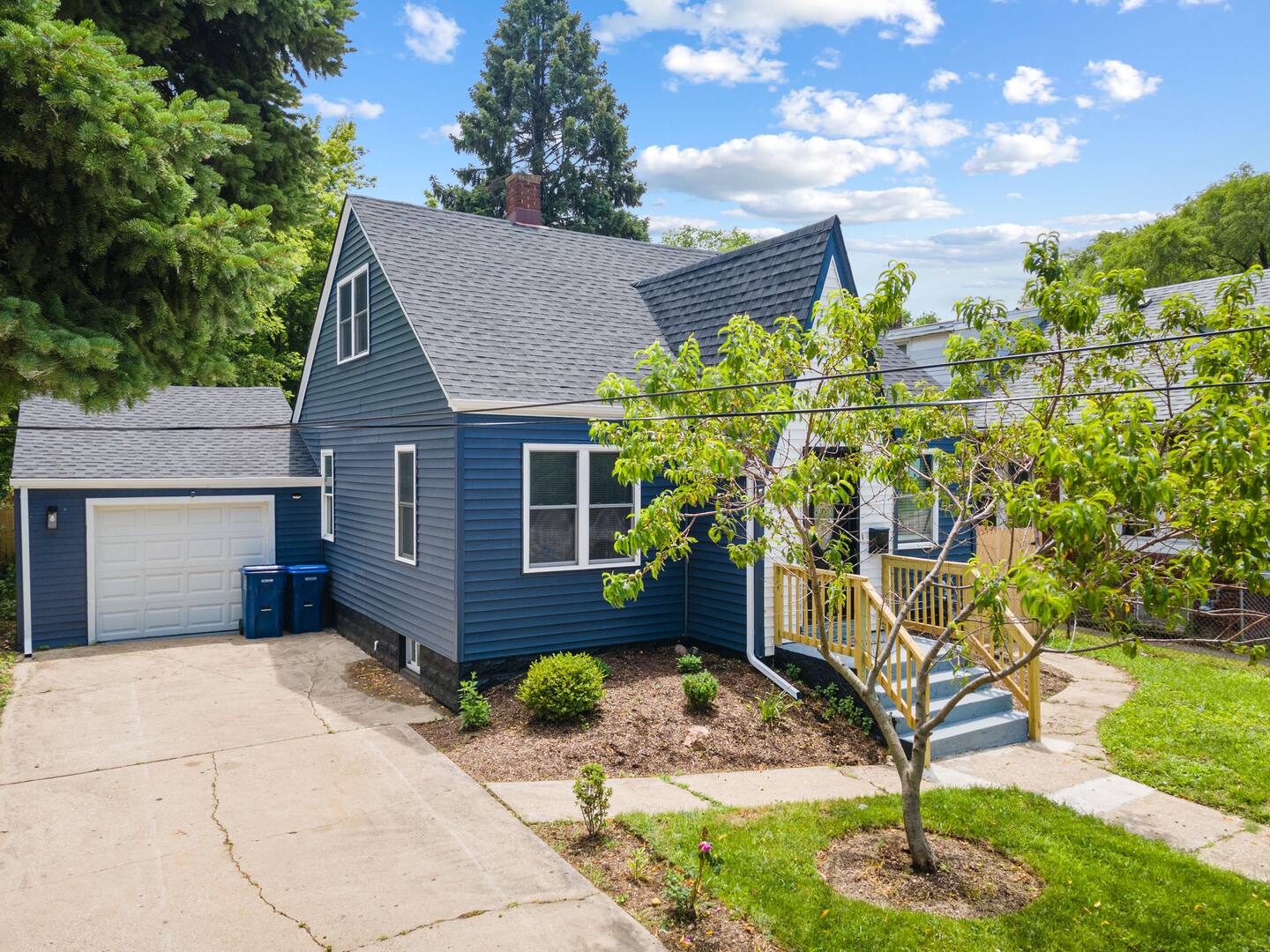 Great Lake Naval Base Property gallery image