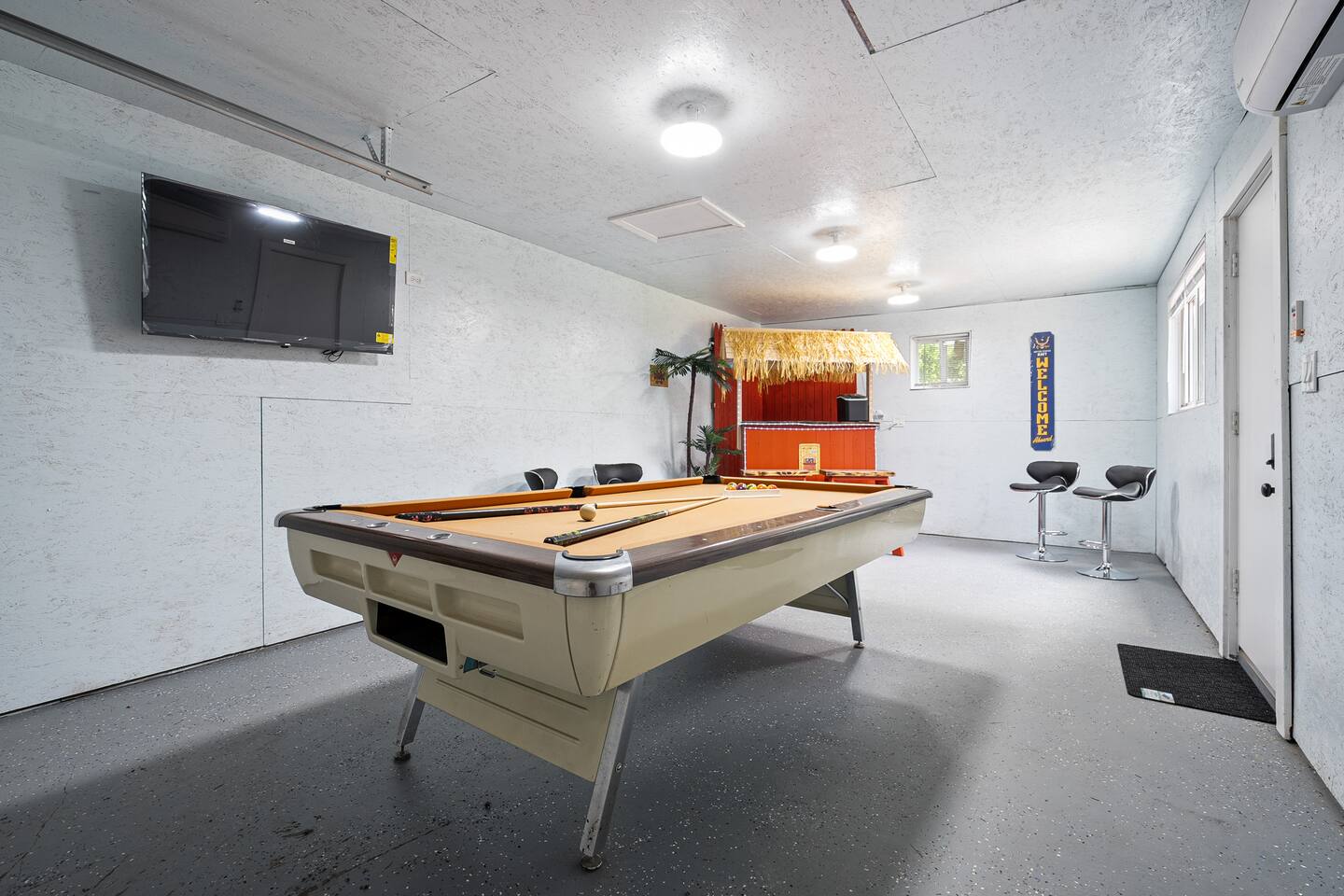 Great Lake Naval Base Property gallery image