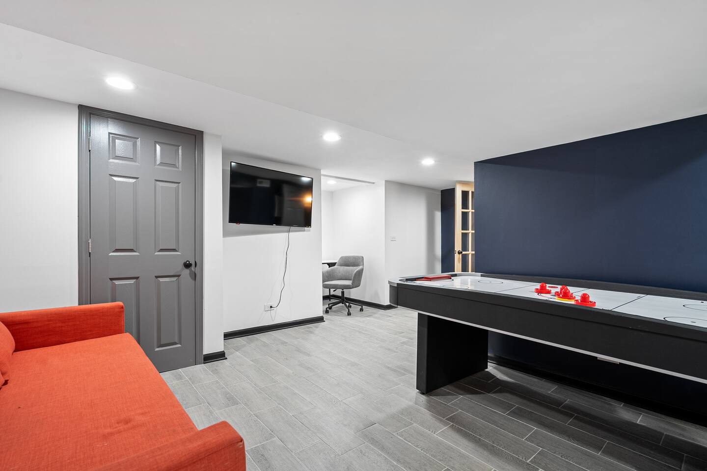Great Lake Naval Base Property gallery image